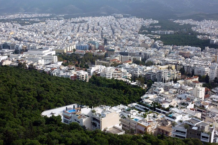 Οι τράπεζες "κουρεύουν" έως 45% τις αξίες των ακινήτων -Οι επιπτώσεις