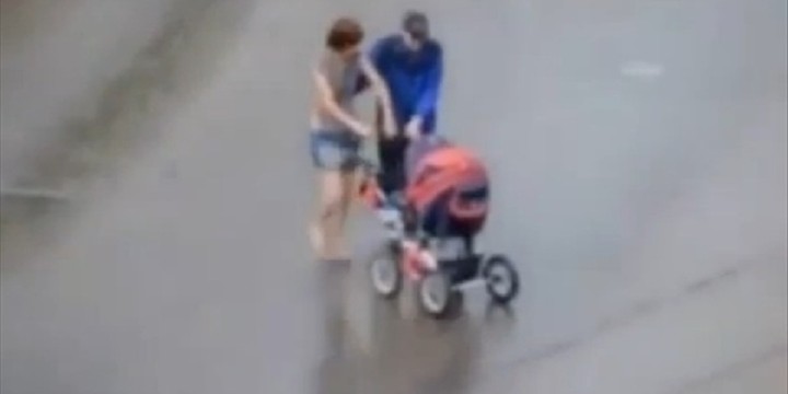 Γερμανοί πήγαν σε άλλη παραλία αφού εκδιώχθηκαν για το 3 μηνών μωρό τους στη Σάμο