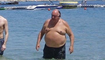 O Πάγκαλος πήρε σήμα από τον ΕΟΤ για να νοικιάζει το εξοχικό του