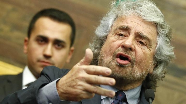 Συνεργασία με Μπέπε Γκρίλο για «αντι-Μερκελικό» μέτωπο προωθεί ο Μαριάς