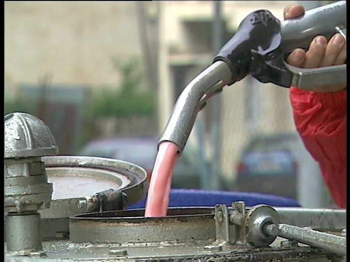 Τροπολογία ΣΥΡΙΖΑ για μείωση του ΕΦΚ στο πετρέλαιο θέρμανσης