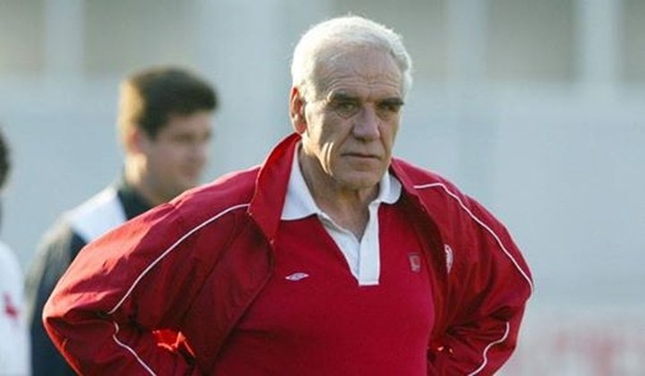 Παγκόσμιο ποδόσφαιρο βλέπουνε;