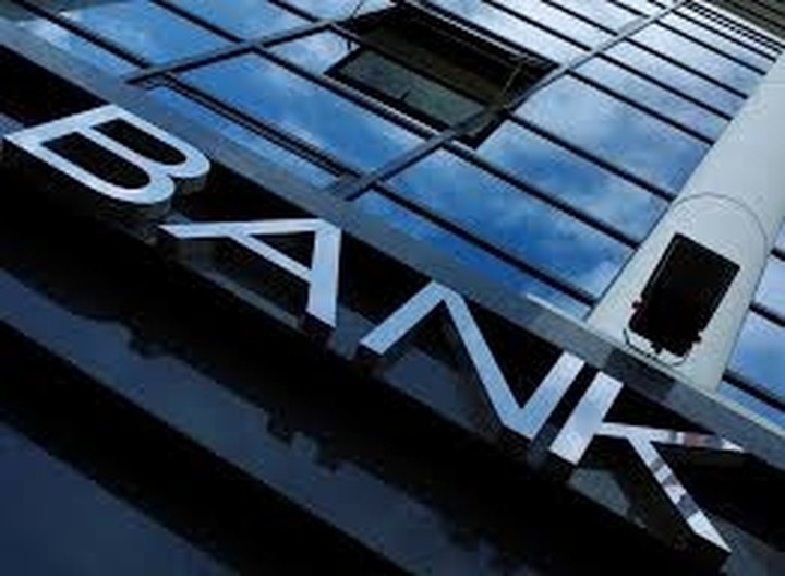 Από αδεξιότητα οι κυπριακές τράπεζες πέρασαν σε ξένα χέρια