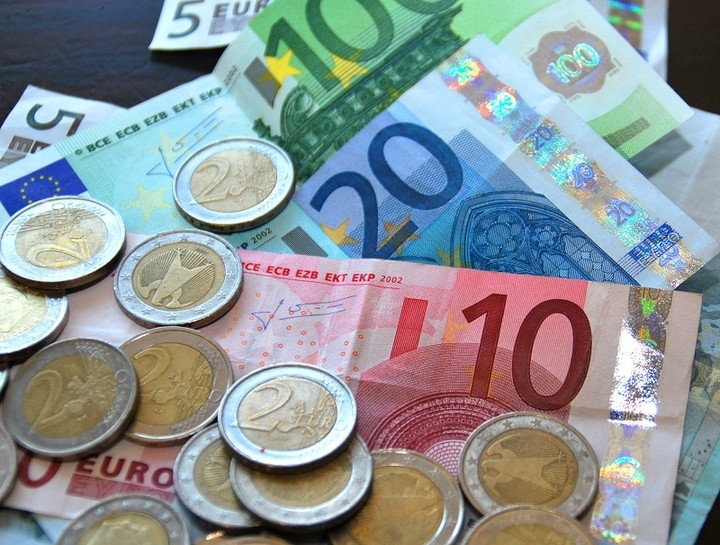 Αυτό είναι το νέο χαρτονόμισμα των 10 ευρώ – Στην αγορά την επόμενη εβδομάδα