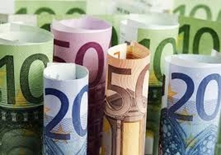 Σχεδόν στα 2 δισ. ευρώ το πρωτογενές πλεόνασμα το 8μηνο