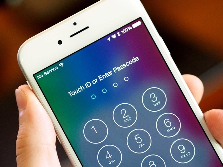 H Apple ανακαλεί το iOS 8.0.1