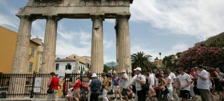 Ενωση Ελληνικών Τραπεζών: «Ο τουρισμός είναι η βαριά βιομηχανία της Ελλάδας»