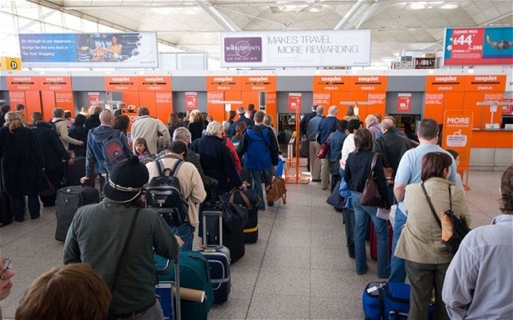 EasyJet: Σάρωση στο κινητό του διαβατηρίου για check-in