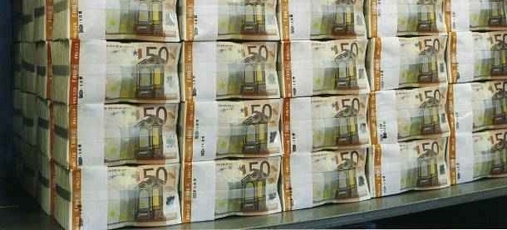 Κατά 984 εκατ. ευρώ αυξήθηκαν, μέσα σε ένα τρίμηνο, οι φόροι στο εισόδημα