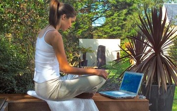 Επτά στα δέκα νοικοκυριά με internet στο σπίτι