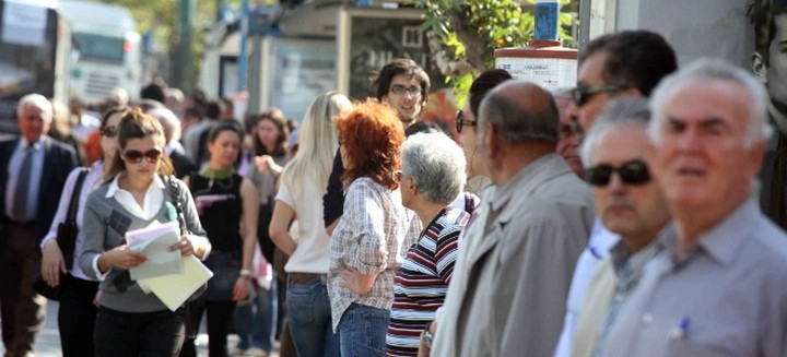 Η Ελλάδα τα επόμενα χρόνια: Λιγότεροι εργαζόμενοι, περισσότεροι γέροντες με αυξημένο το προσδόκιμο της ζωής