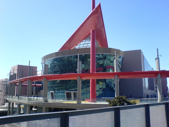 Αύξηση κερδών για Mall, Golden Hall και Mediterranean Cosmos