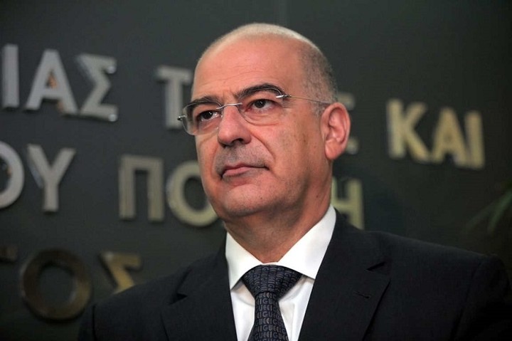 Δένδιας: Οι Ένοπλες Δυνάμεις συνεισφέρουν στην προσπάθεια ανασυγκρότησης της χώρας