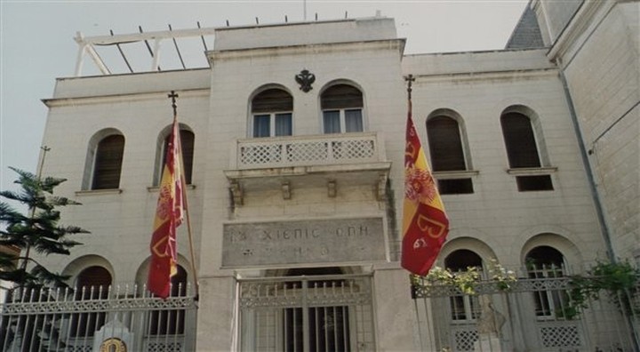 Ξεκινά το ιερό "ξεπούλημα". Πότε και τι πουλά η εκκλησία