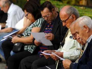 Σήμερα καταβάλλονται οι συντάξεις των ασφαλισμένων του ΟΓΑ