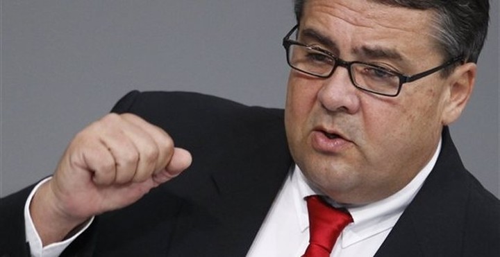 Γκάμπριελ: Ελλιπές σε χρήμα και λεπτομέρειες το σχέδιο Γιούνκερ για επενδύσεις