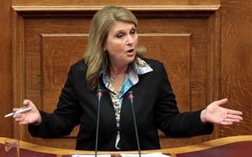 Θα έχουμε τη Δημόσια Τηλεόραση που μας αξίζει, είπε η Σοφία Βούλτεψη 