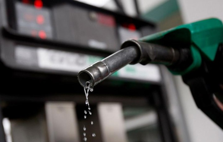 Στα χαμηλότερα επίπεδα των τελευταίων ετών η τιμή λιανικής της αμόλυβδης