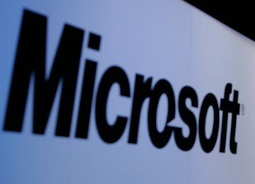 H Μicrosoft «σέρνει» στα δικαστήρια χρήστες πειρατικού λογισμικού της