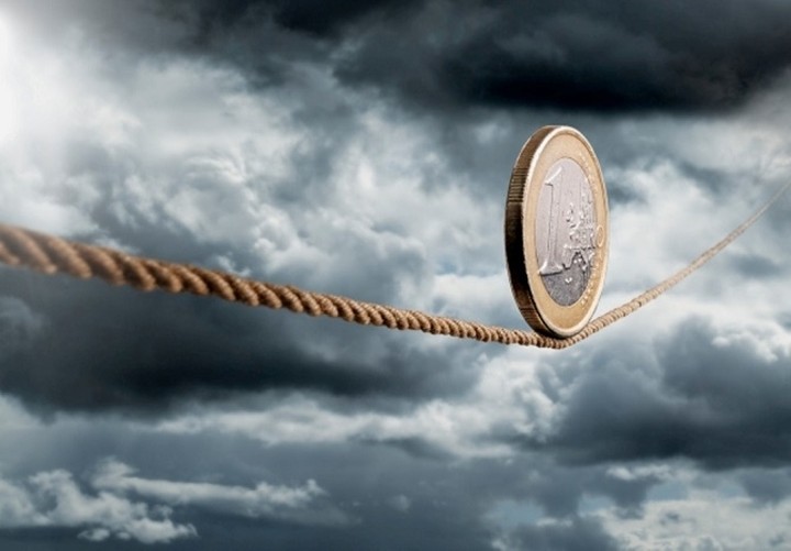 Economist: Επικίνδυνο στοίχημα οι πρόωρες προεδρικές εκλογές