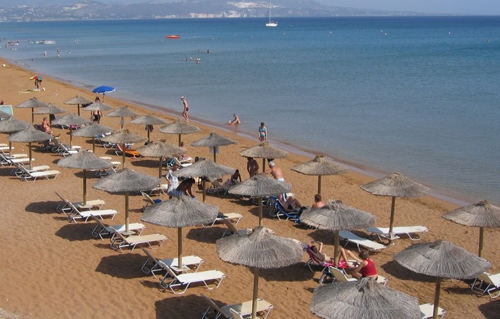 Αυτοί είναι οι πιο...σπάταλοι τουρίστες που έρχονται για διακοπές στην Ελλάδα