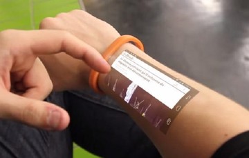 «Έξυπνο» βραχιόλι μετατρέπει το χέρι σε...οθόνη αφής(ΒΙΝΤΕΟ)