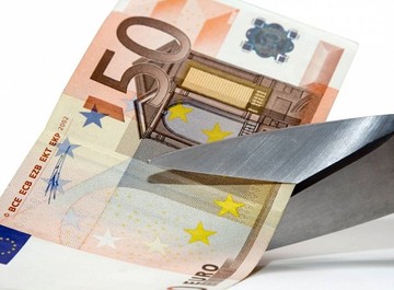 «Ψαλίδι» 7-8% στις επικουρικές συντάξεις 1.050.000 συνταξιούχων
