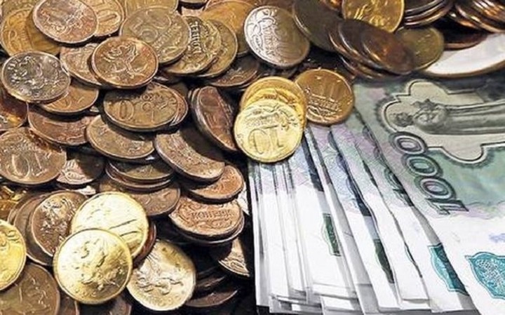 Ισχυρή άνοδος του ρούβλι μετά την παρέμβαση του υπουργείου Οικονομικών