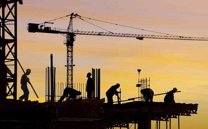 Λιγότερα τα ένσημα για τις οικοδομές