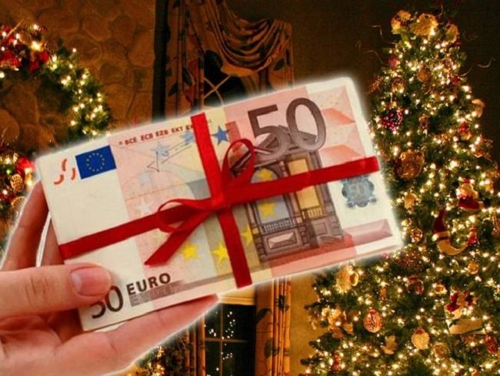 ΣΥΡΙΖΑ: Πρόταση νόμου για Δώρο Χριστουγέννων στις συντάξεις έως 700 ευρώ