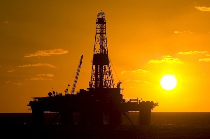 DW: Γεωπολιτικοί ανταγωνισμοί με όπλο το πετρέλαιο
