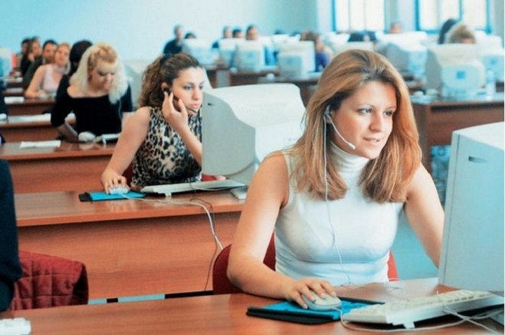 «Παγώνουν» οι προσλήψεις στο Δημόσιο και το 2015