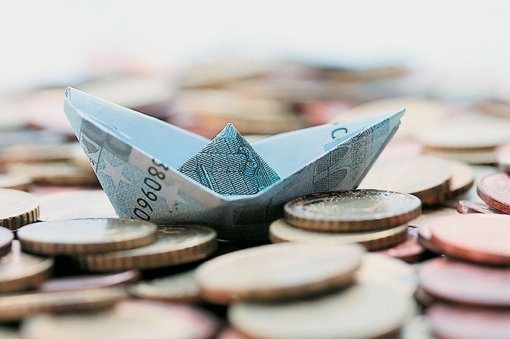 Μειωμένες οι καταθέσεις και τα δάνεια τον Νοέμβριο 