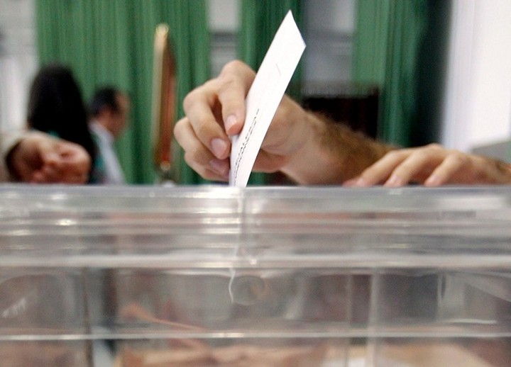 Στον αέρα η ψήφος ετεροδημοτών και γεννημένων το 1997 - Δεν προλαβαίνουν τις κάλπες