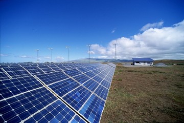 Φορολογία με 13% αντί για 26% στα φωτοβολταϊκά