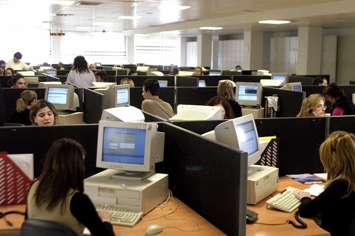 ΥΠΕΣ: Ειδική εκλογική αποζημίωση για τους δημόσιους υπαλλήλους