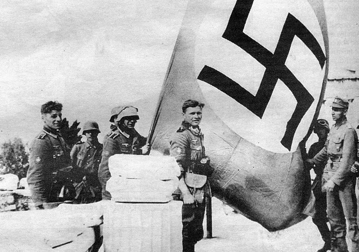 Έκθεση-φωτιά: Πάνω από 11 δισ. μας χρωστά η Γερμανία από το κατοχικό δάνειο