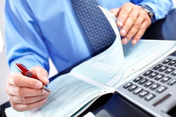 Δημόσιο: Σταθεροί οι μισθοί και οι παροχές το γ' τρίμηνο του 2014