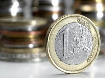 Στο 176% του ΑΕΠ το δημόσιο χρέος της Ελλάδας το γ΄ τρίμηνο του 2014