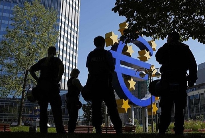 Μπ. Κερέ: Δεν θα συμμετέχει η ΕΚΤ σε οποιαδήποτε ελάφρυνση του ελληνικού χρέους