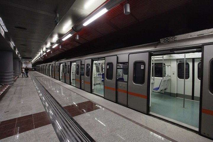 Πότε οι επιβάτες θα παίρνουν αποζημίωση από τα μέσα μαζικής μεταφοράς