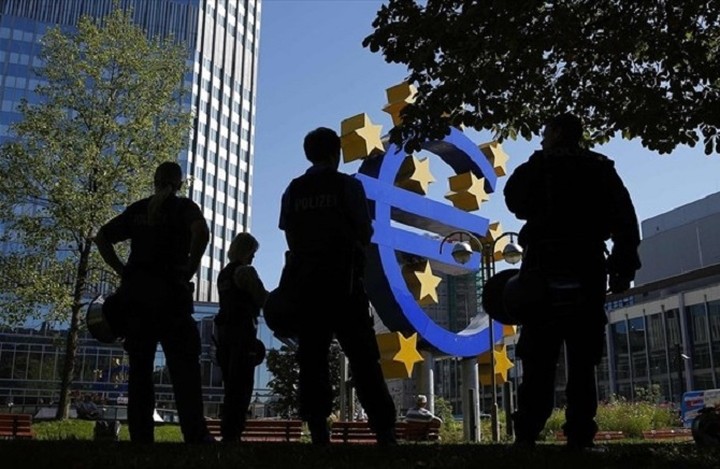 Την διακοπή δανεισμού στις ελληνικές τράπεζες αν δεν υπάρξει πρόγραμμα δήλωσε μέλος της ΕΚΤ