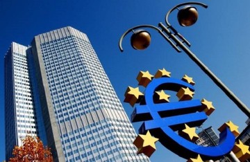 Bloomberg: Περιορισμένες οι επιπτώσεις στις ελληνικές τράπεζες έχει η απόφαση της ΕΚΤ