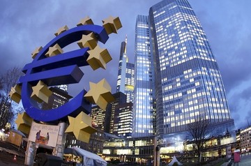 Διαιρεμένη η ΕΚΤ στην απόφαση για την Ελλάδα