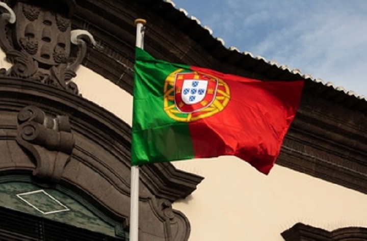 Πορτογαλία: Η Ελλάδα πρέπει να καταπιεί το «πικρό χάπι»