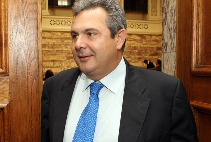Πρόσκληση σε Καμμένο να επισκφτεί το Παρίσι από τον Γάλλο ομόλογό του