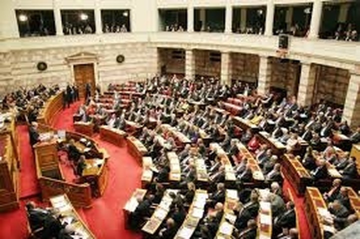 Με 162 "ναι" η κυβέρνηση έλαβε ψήφο εμπιστοσύνης