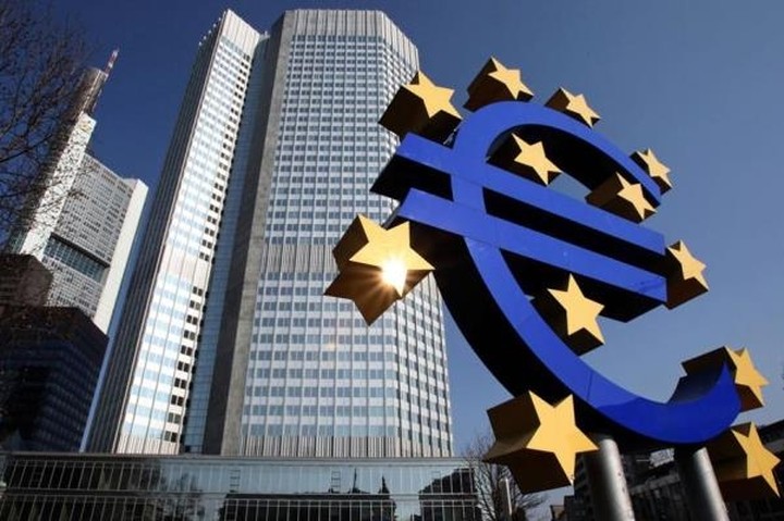 Στα 65 δις ευρώ αύξησε η ΕΚΤ το όριο του ELA