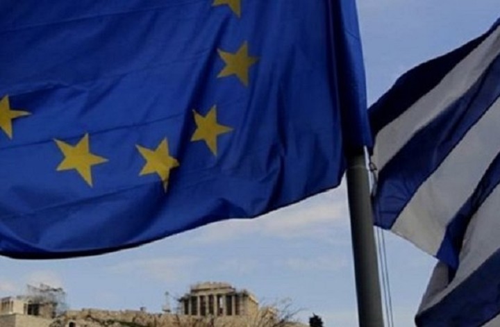 Economist: Αν η ελληνική κυβέρνηση δεν αλλάξει πορεία, η χώρα οδηγείται εκτός ευρώ