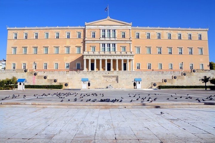 Τι προβλέπει ο νόμος για την εκλογή ΠτΔ